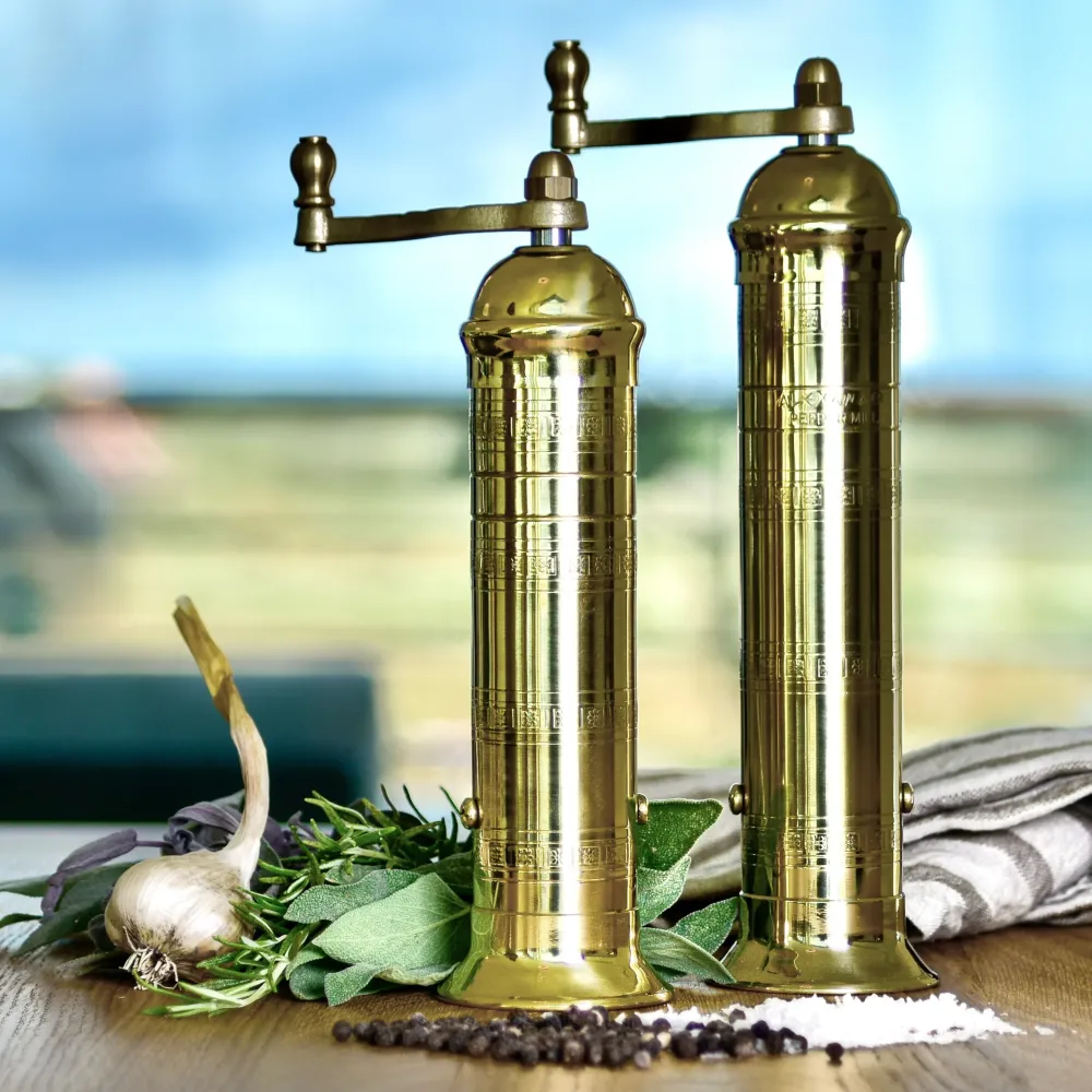 Classic Brass Mill - messing salt og peberkværne i 2 størrelser Alexander Handcrafted Mills