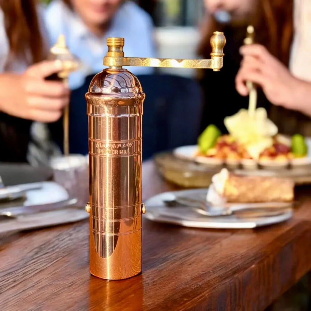 Small Copper Mill - kobber peberkværn 17 cm Alexander Handcrafted Mills
