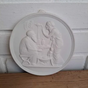 Bing & Grøndahl. Biscuit Thorvaldsen platte, Vinter. 13,5 cm.