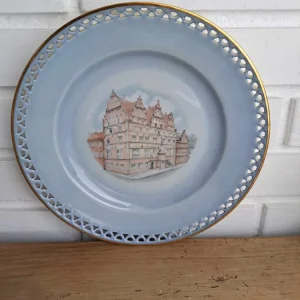 Bing & Grøndahl. Danmarksstellet, Flad tallerken (Jens Bangs Stenhus) 25 cm. #3562/325,5