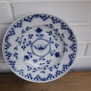 Bing & Grøndahl. Dickens, Dyb tallerken 21 cm. #323