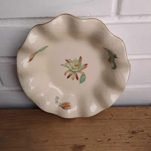 Bing & Grøndahl. Kaktus, Asiet med bølgekant 18,5 cm. #227