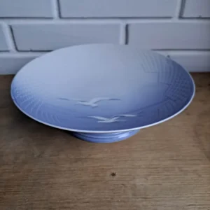 Bing & Grøndahl. Måge uden guld, Fad på fod 23,5 cm. #429
