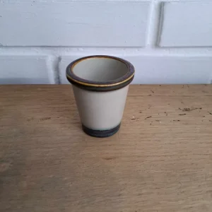Bing & Grøndahl. Tema, Æggebæger 6 cm. 2. sort. #696