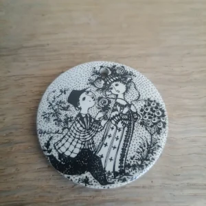 Bjørn Wiinblad. Mini platte Juni 4,3 cm. #3013-6