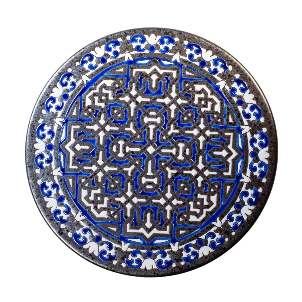 Stort håndmalet fad med geometrisk mønster, blå Ceramicas Sevilla