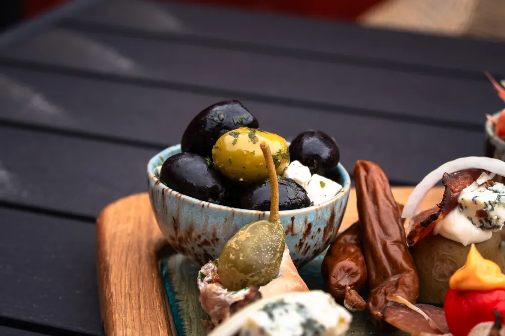 Eat on Bornholm - Glasplade str. 3 - Klippen