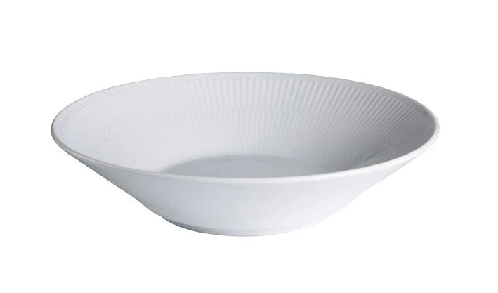 Hvid Riflet dyb tallerken - 24 cm.