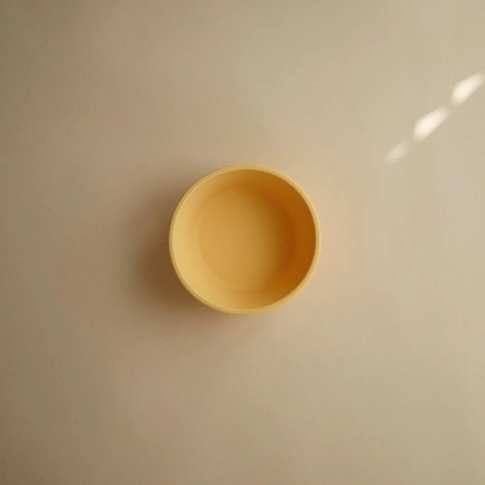 Mushie Pale Daffodil silikone skål