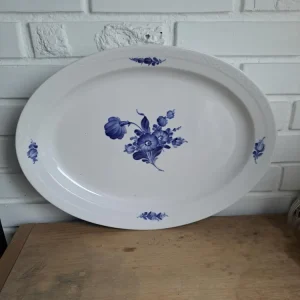 Royal Copenhagen. Blå blomst flettet, Ovalt fad 44,5 cm. #10/8019