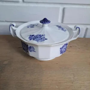 Royal Copenhagen. Blå blomst kantet, Sukkerskål 17,5 cm. #10/8563