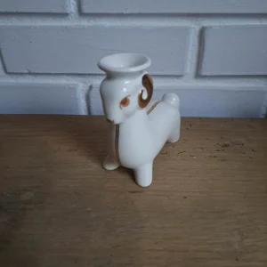 Royal Copenhagen. Julebuk 8/2272