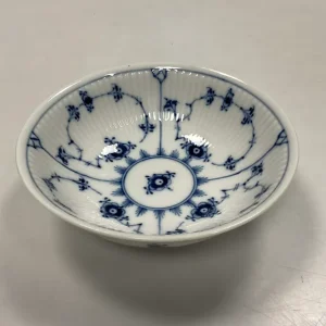 Royal Copenhagen Musselmalet Riflet Morgenmadskål No. 2302
