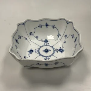 Royal Copenhagen Musselmalet Riflet Salatkumme No. 193