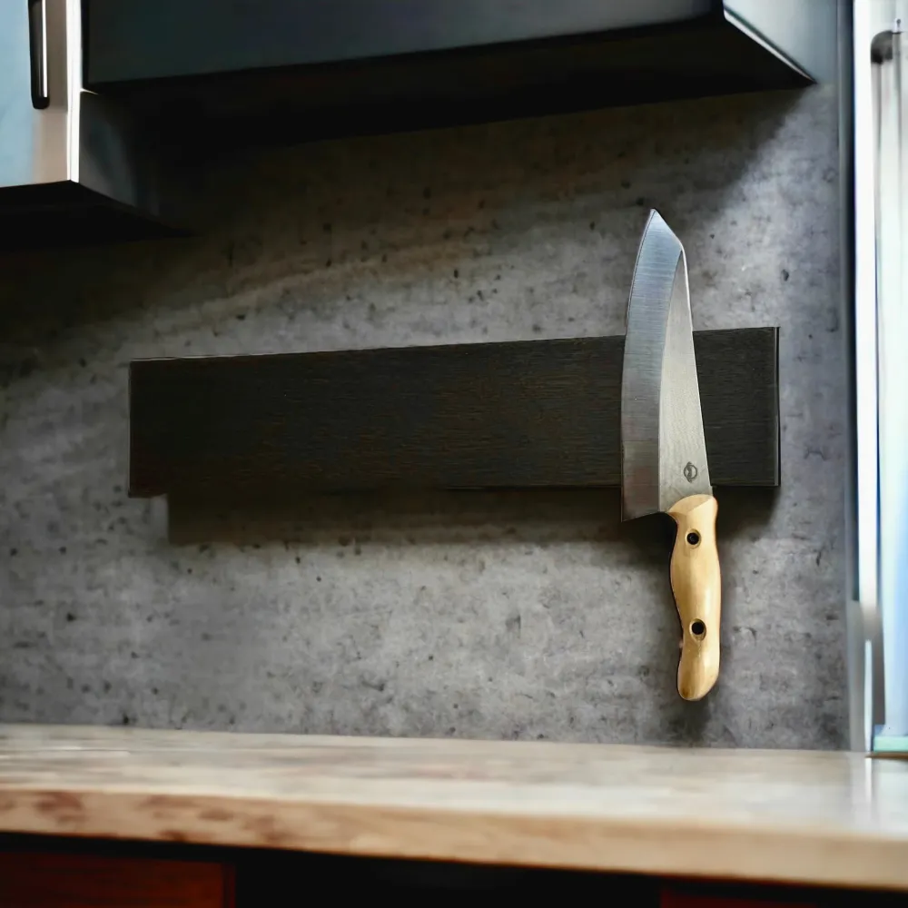 Blackboard Ekstra - ekstra kraftig sortbejdset smal knivskinne fra 40 - 120 cm i 3 bredder. Rune-Jakobsen Woodworks