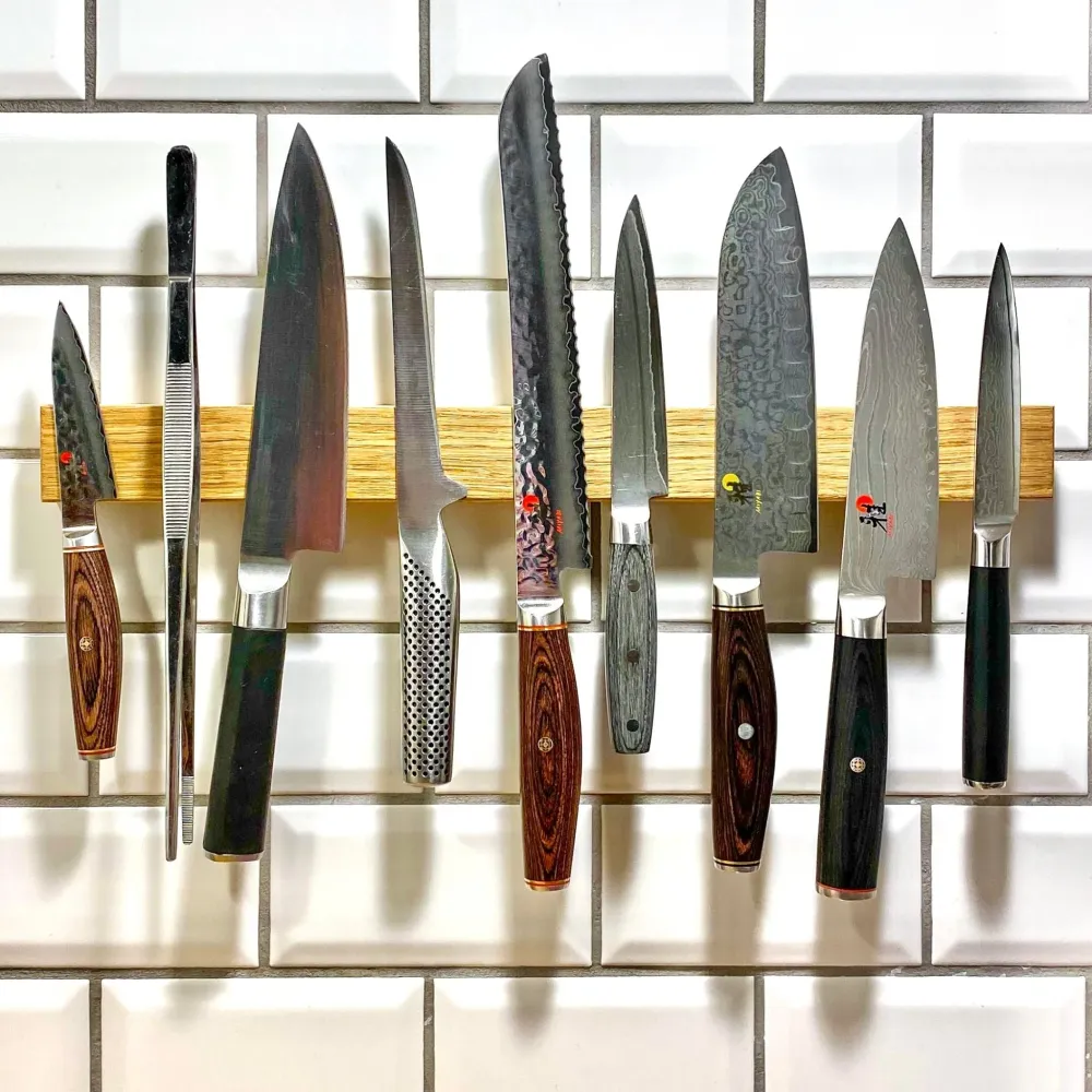 Knifeboard Standard - smal knivskinne i længder fra 20 - 120 cm og bredder fra 4,5 - 8,5 cm Rune-Jakobsen Woodworks