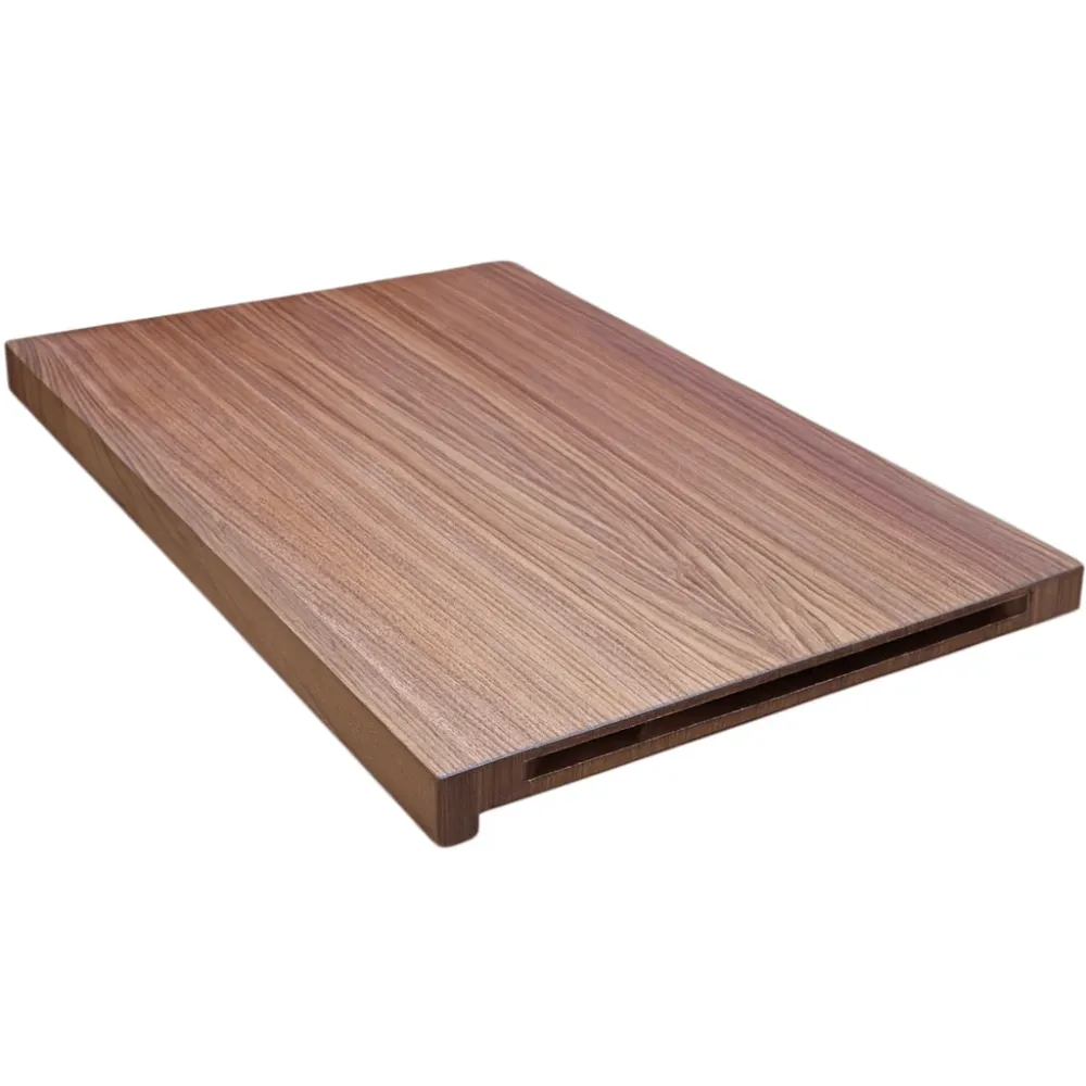 Leading Edge. Skærebræt med forkant. Størrelser fra 40x40 cm - 60x50 cm. Rune-Jakobsen Woodworks