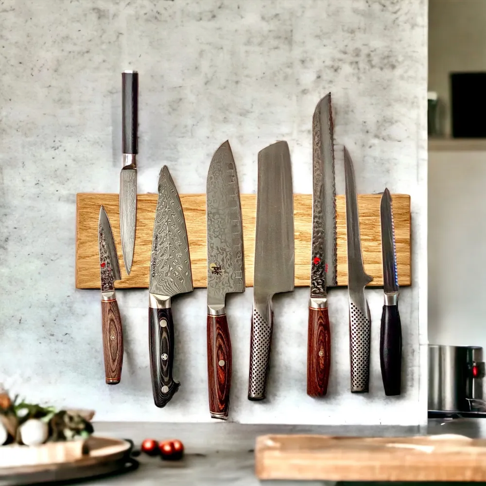 Wideboard - bred knivskinne i 10, 15 eller 20 cm bredde og længder mellem 30 - 120 cm. 30 Rune-Jakobsen Woodworks