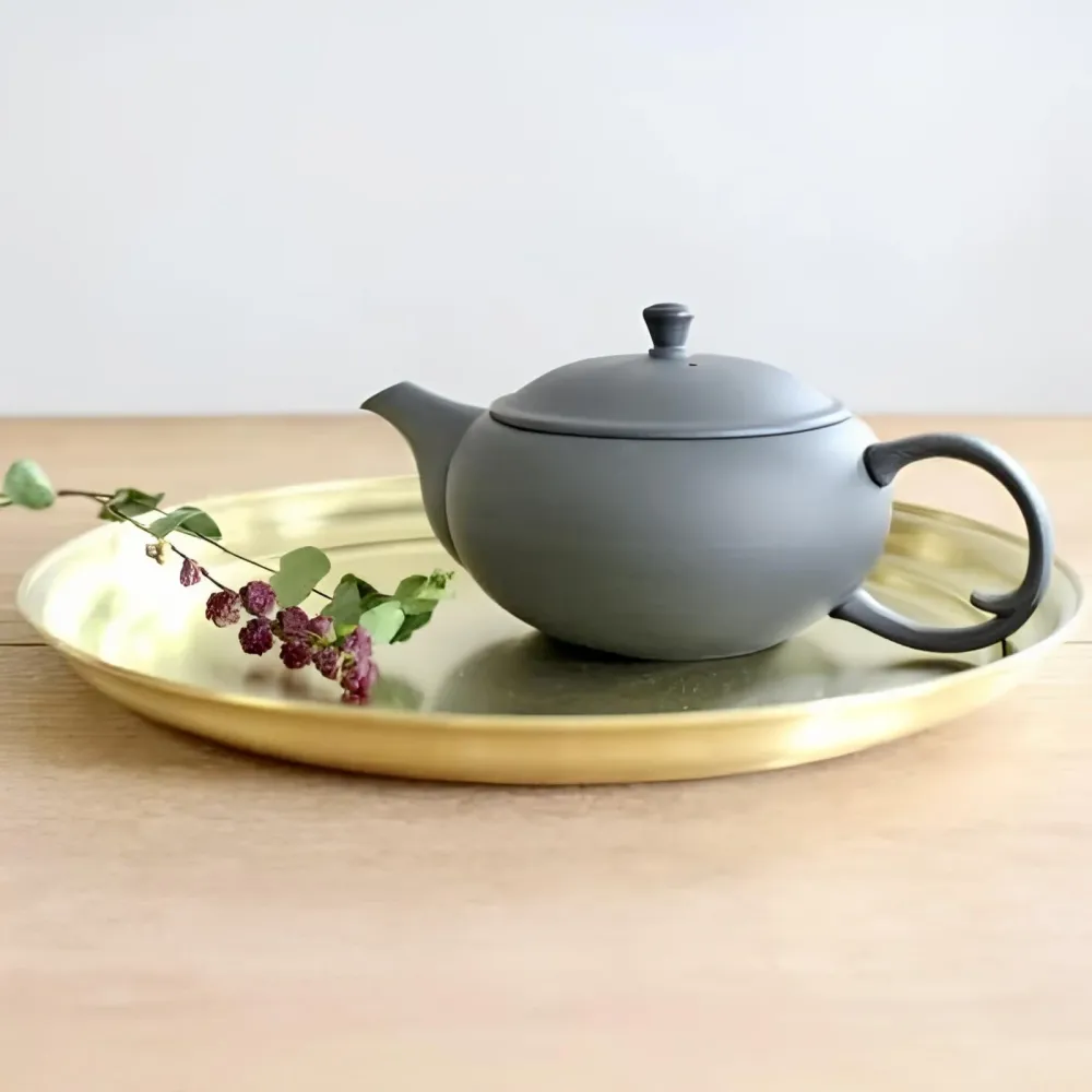 Obon - håndlavet japansk bakke i messing Sakami Kogei