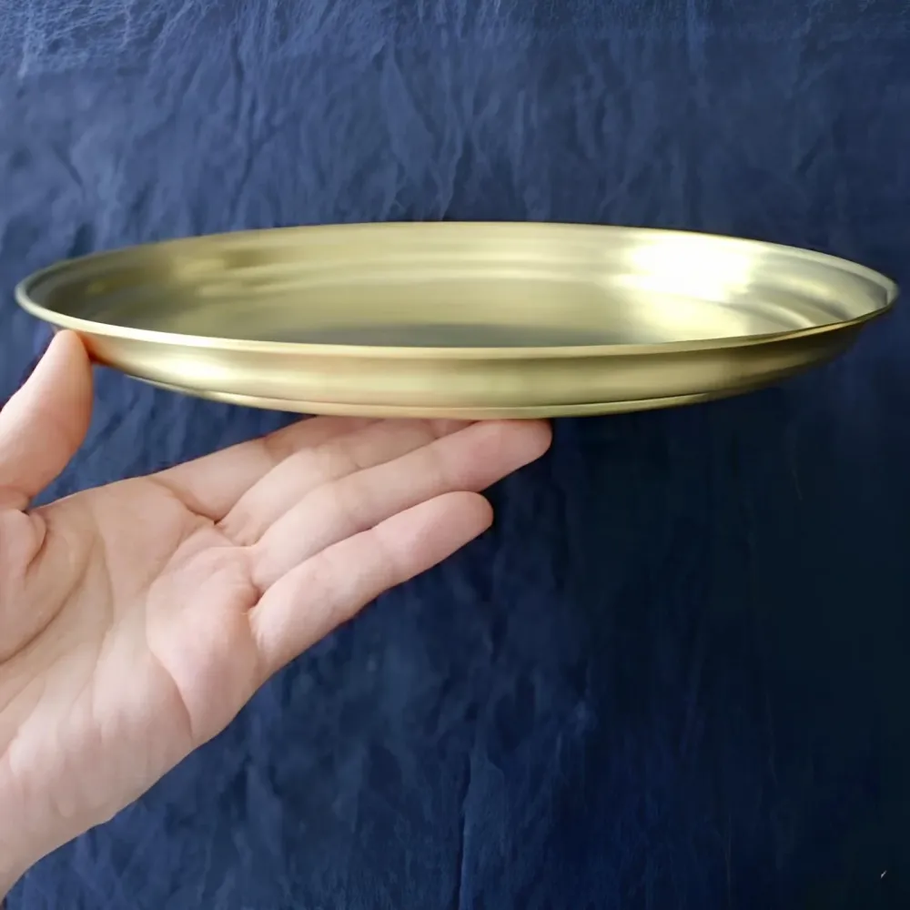 Obon - håndlavet japansk bakke i messing Sakami Kogei