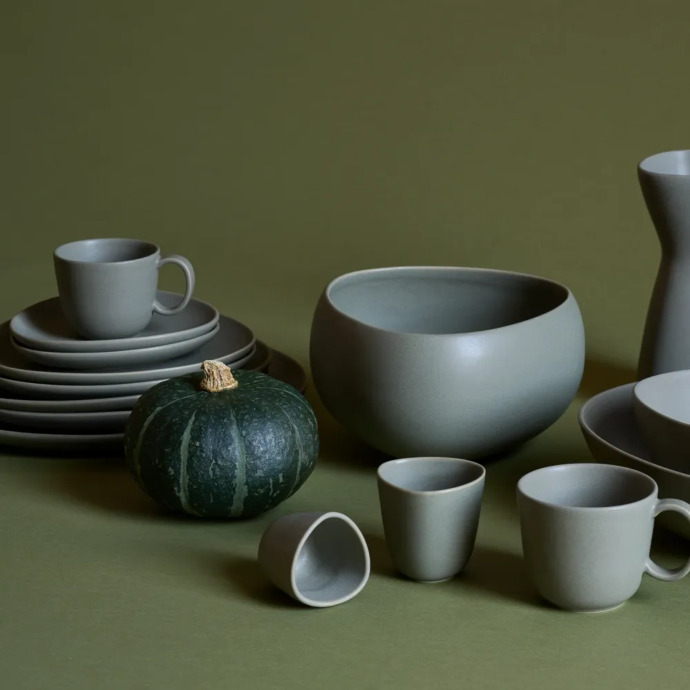 Signature Bowl, Large - Pale green