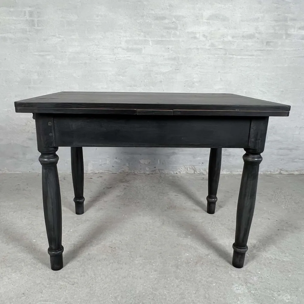 Spisebord med udtræk - 109/203 cm
