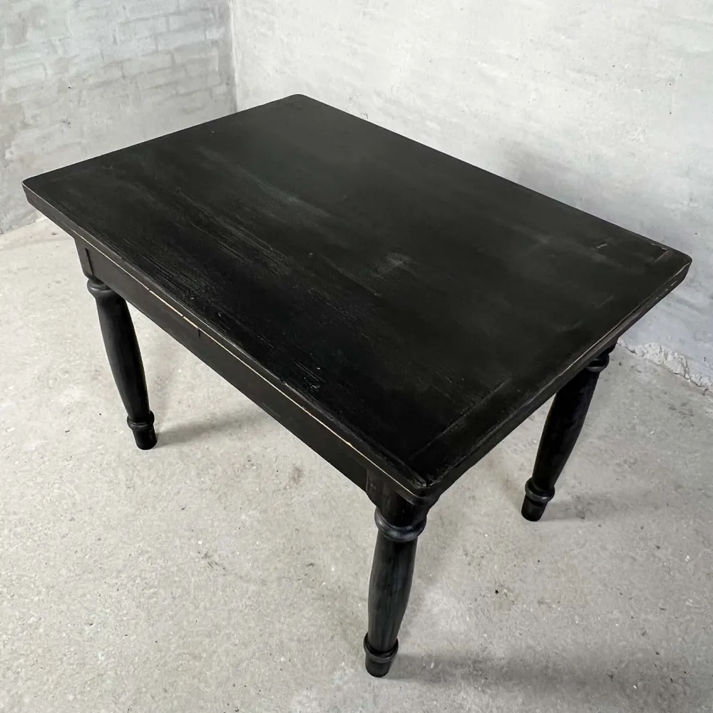 Spisebord med udtræk - 109/203 cm