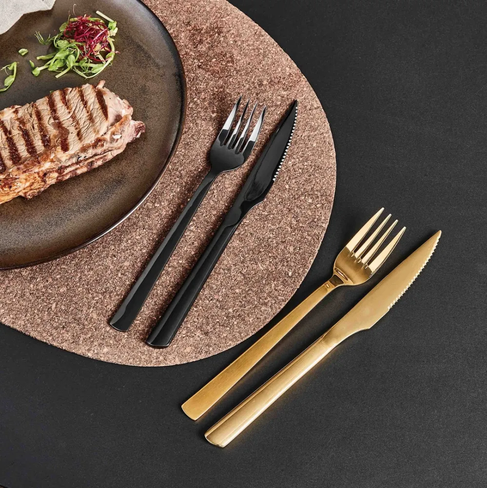 Steaksæt, 8 dele - guldfarvet