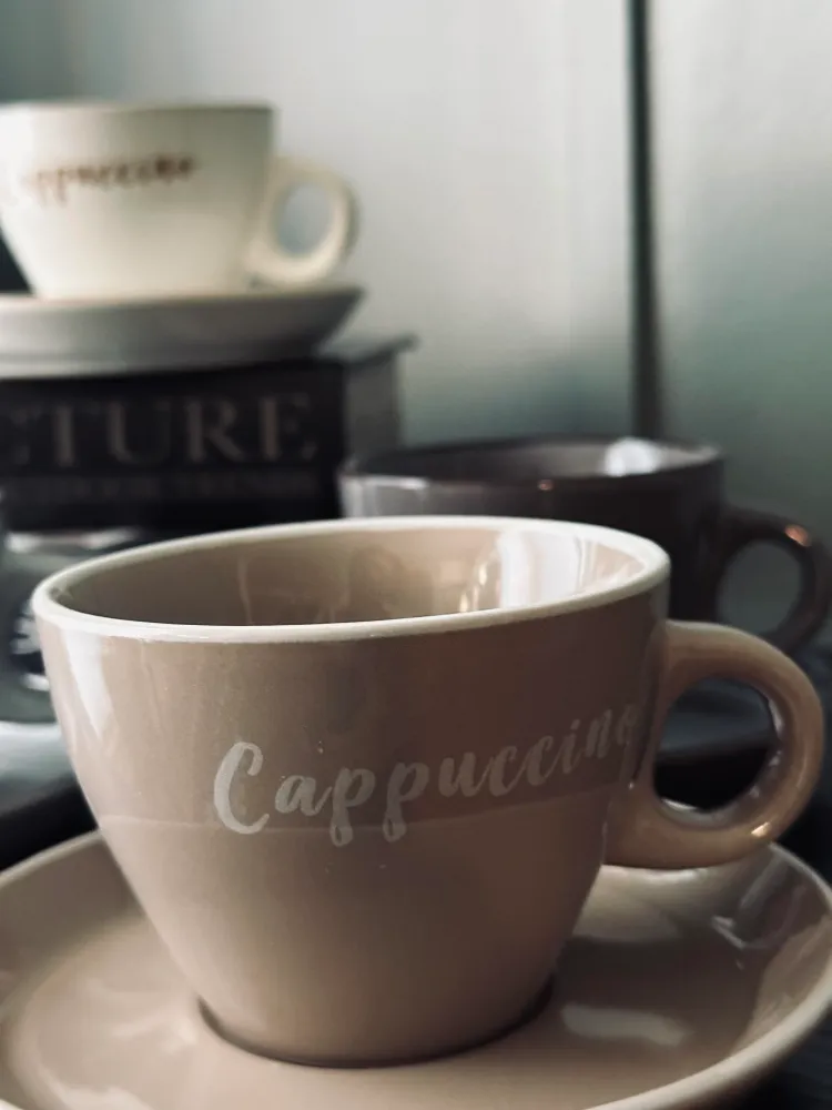 Kop m. underkop Cappuccino - Sæt med 4 stk.