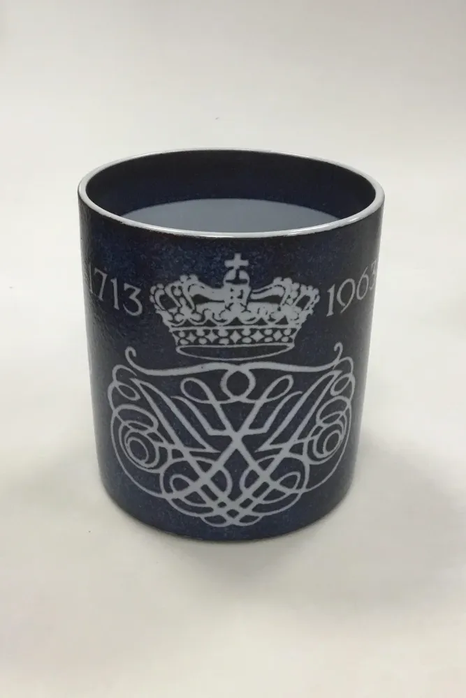 Royal Copenhagen Fajance Krus Hærens Officerskoles 250 års jubilæum 1713-1963
