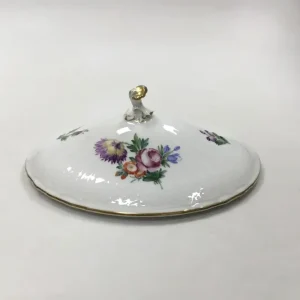 Royal Copenhagen Saksisk Blomst Let Oval Låg No 493/1702