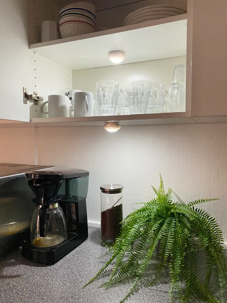 Lamper 4 stk - multicolor push-lys med fjernbetjening
