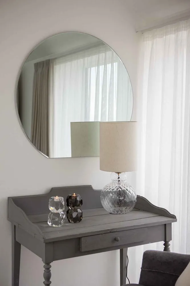 Lily Bordlampe - Klar | Harlequin