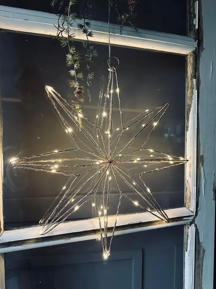Julestjerne med LED Lys 40cm - timerfunktion