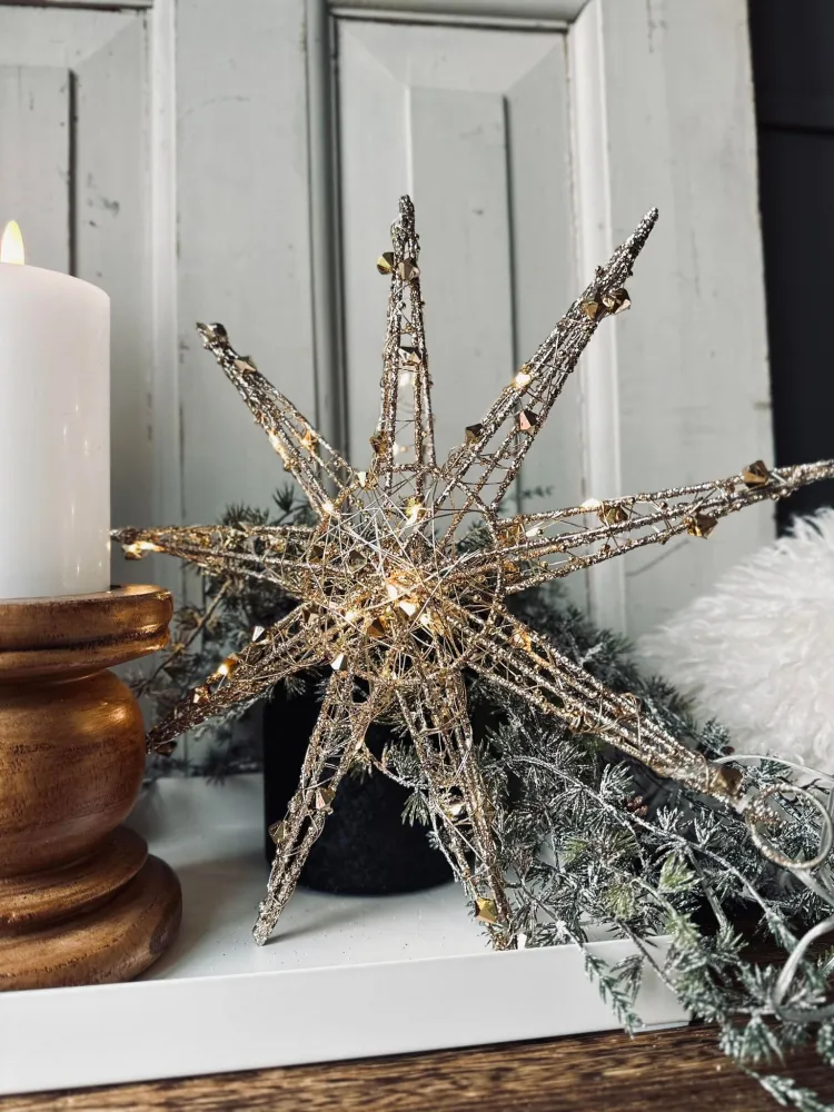 Stjerne med LED lys 30cm