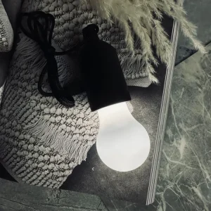 Flytbar LED lampe m. ophæng