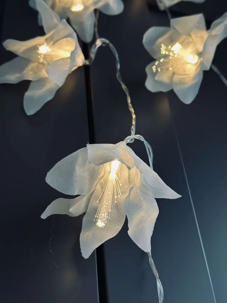 LED Lyskæde FLOWER - Med timerfunktion