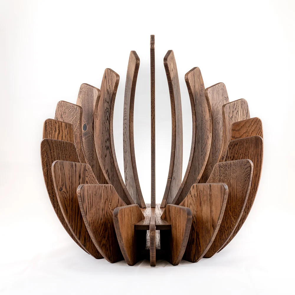BIG LEAF Ø50cm | LYSESTAGE/SKULPTUR | MASSIVT EGETRÆ MØRKOLIERING