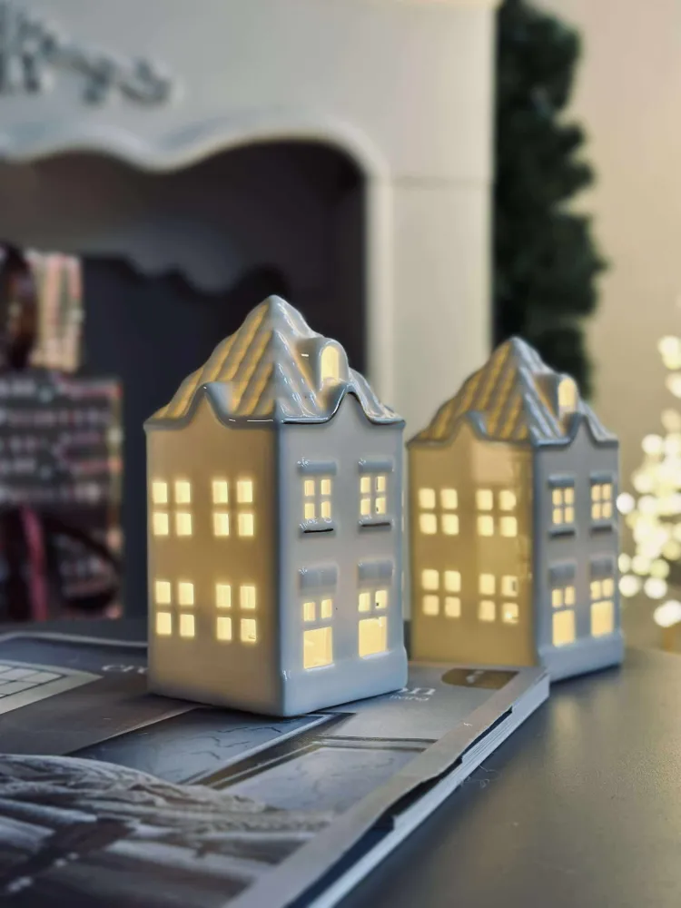 Lyshus med led - Porcelæn