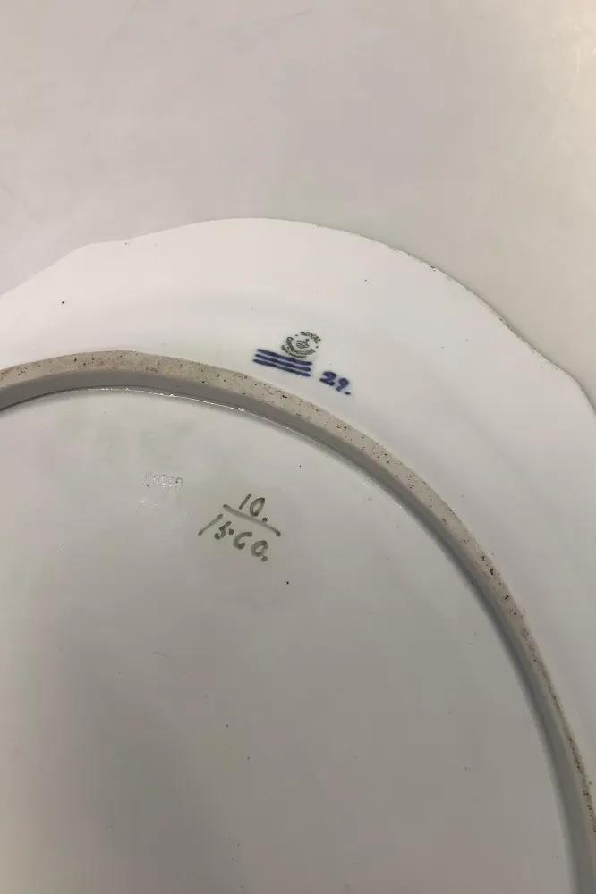 Royal Copenhagen Blå Blomst Svejfet Ovalt Fad No 1560