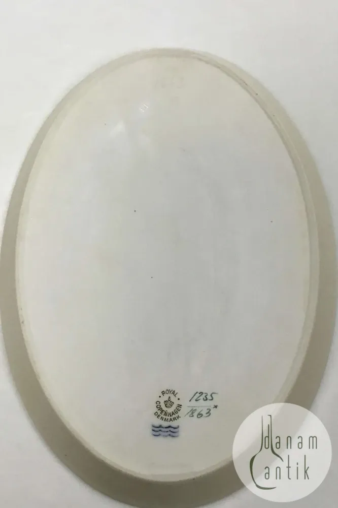Royal Copenhagen Creme Svejfet med Guld (Stel 1235) Lille Ovalt fad No 1863