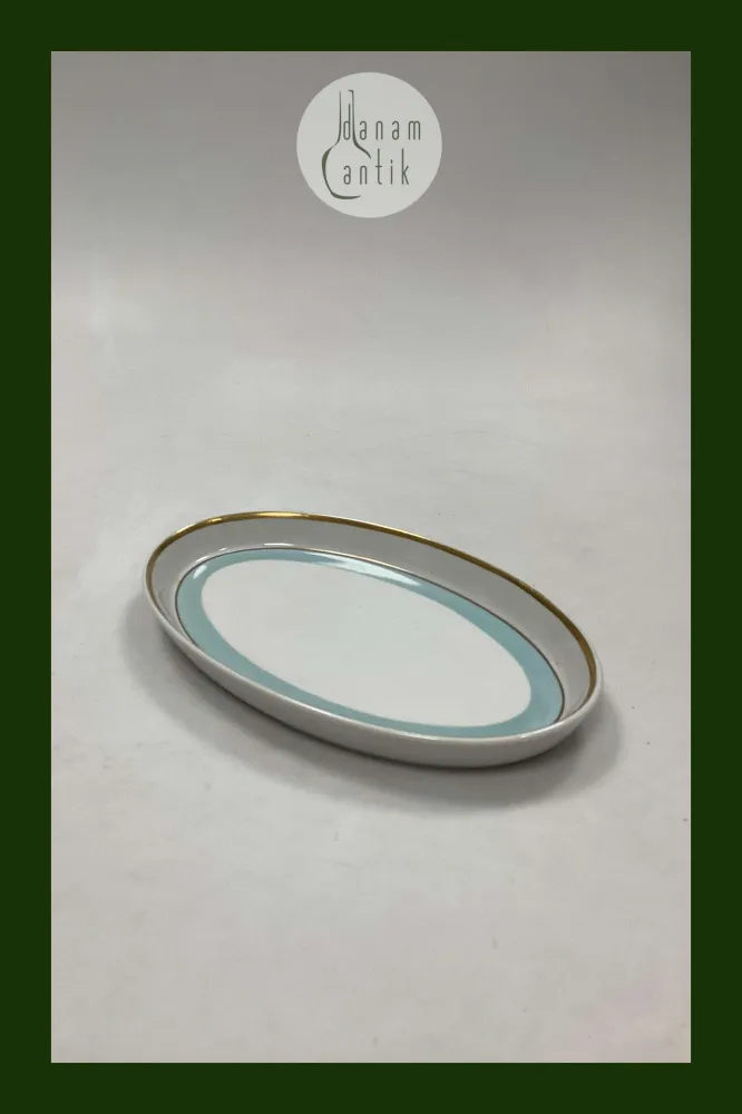 Royal Copenhagen Dybbøl Ovalt Fad No 9499