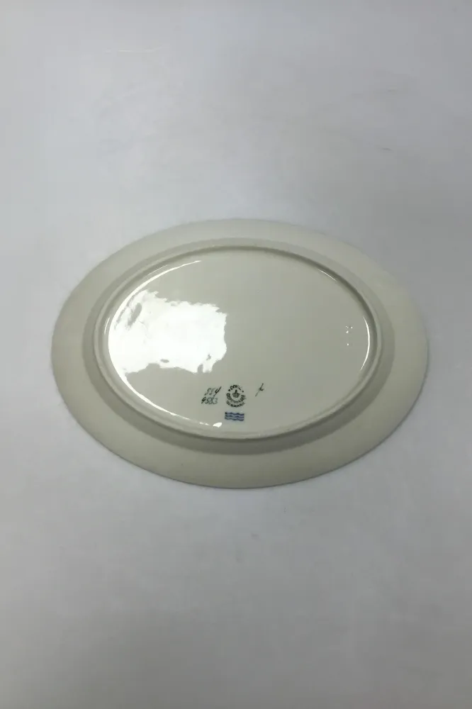 Royal Copenhagen Hjertegræs Oval Fad No 884/9583