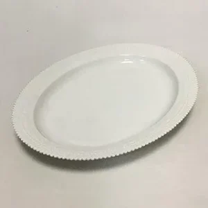 Royal Copenhagen Hvid Flora Danica / Perle Stel Ovalt Serveringsfad No. 3517