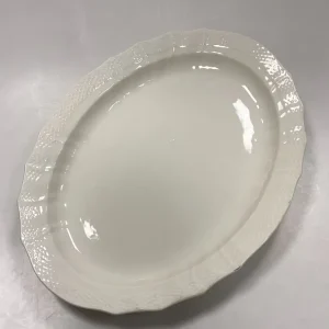 Royal Copenhagen Josephine Creme Ovalt Fad No. 1558