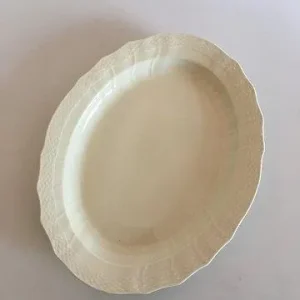 Royal Copenhagen Josephine Creme Svejfet Ovalt Fad