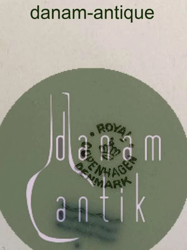 Royal Copenhagen Josephine Creme Svejfet Ovalt Fad