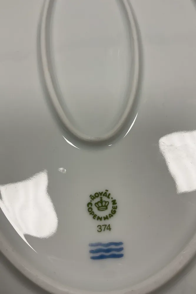 Royal Copenhagen Liselund Mørkeblå Ovalt fad No 374