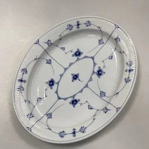 Royal Copenhagen Musselmalet Riflet Fad No. 100
