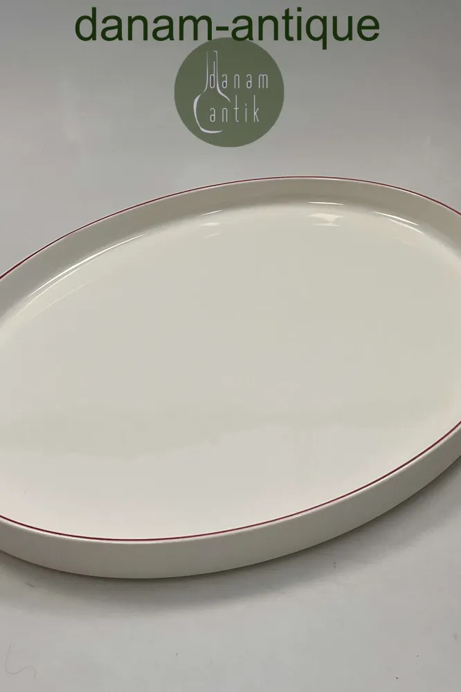 Royal Copenhagen Rødkant Oval Bakke No 3080/375